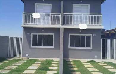 Imagem: A casa em condomínio possui 2 Dormitórios, 2 Banheiros, 2