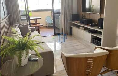 Imagem: O apartamento possui 4 Dormitórios, 2 Banheiros, 3 Vagas na