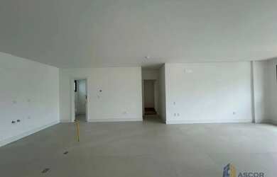 Imagem: O apartamento possui 3 Dormitórios, 4 Banheiros, 2 Vagas na