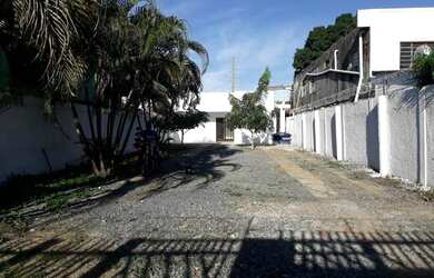 Imagem 3: Casa - Aluguel. 5 Vagas na garageme3 Dormitórios