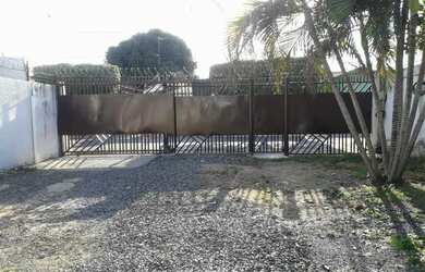 Imagem 2: Casa - Aluguel. 5 Vagas na garageme3 Dormitórios