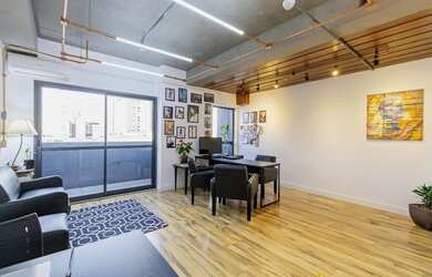 Imagem: O depósito possui 1 Vaga na garagem, 38m² de Área e está