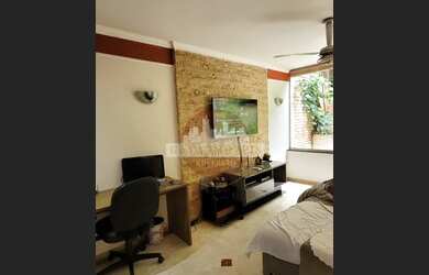 Imagem: A casa em condomínio possui 3 Dormitórios, 2 Banheiros, 2