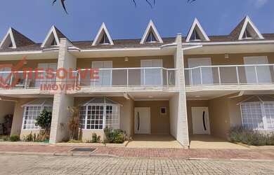 Imagem: A casa em condomínio possui 3 Dormitórios, 3 Banheiros, 2