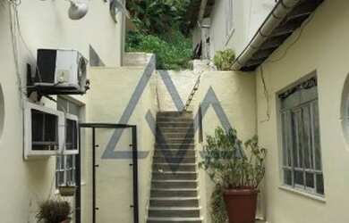 Imagem: A casa possui 1 Dormitório, 1 Banheiro, 30m² de Área e está