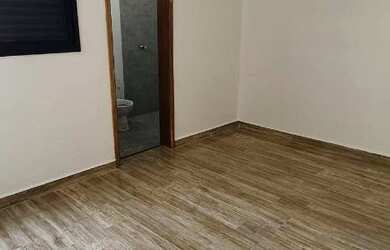 Imagem: O apartamento possui 2 Dormitórios, 2 Banheiros, 2 Vagas na