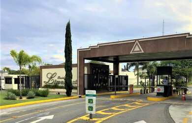 Imagem: A casa em condomínio possui 4 Dormitórios, 4 Banheiros, 2