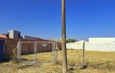 Imagem: O terreno possui 300m² de Área e está localizado em Jardim