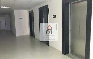 Imagem: O depósito possui 1 Vaga na garagem, 29m² de Área e está