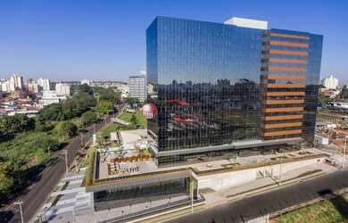 Imagem: O depósito à venda possui 1 Vaga na garagem e 44m² de Área