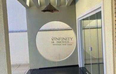 Imagem: A casa em condomínio possui 3 Dormitórios, 2 Banheiros, 4