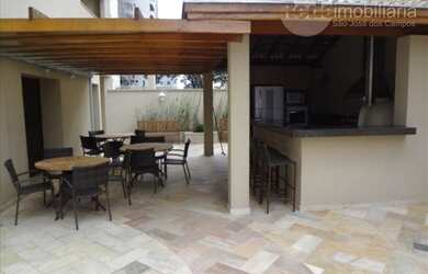 Imagem: O apartamento possui 4 Dormitórios, 5 Banheiros, 3 Vagas na