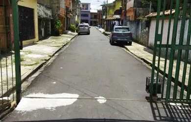 Imagem: A casa possui 2 Dormitórios, 1 Banheiro, Área de serviço