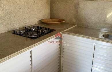 Imagem: A casa em condomínio possui 4 Dormitórios, 2 Banheiros, 2