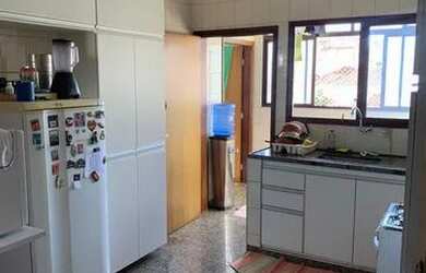 Imagem: O apartamento possui 4 Dormitórios, 2 Banheiros, 1 Vaga na