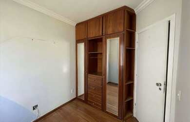 Imagem: O apartamento possui 3 Dormitórios, 3 Banheiros, 2 Vagas na