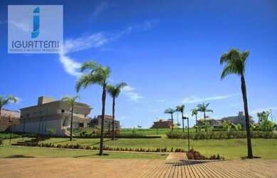 Imagem: A casa em condomínio possui 3 Dormitórios, 5 Banheiros, 3