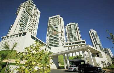 Imagem: O apartamento possui 4 Dormitórios, 4 Banheiros, 4 Vagas na