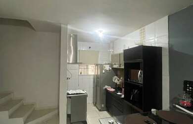 Imagem 13: Vendo casa. Piscina, Churrasqueira, Varandae75m² de Área