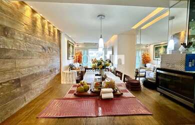 Imagem: O apartamento possui 3 Dormitórios, 3 Banheiros, 2 Vagas na