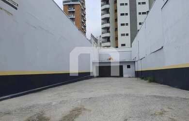 Imagem: O terreno possui 400m² de Área e está localizado em Vila