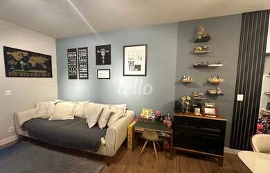 Imagem: O apartamento possui 3 Dormitórios, 1 Banheiro, 2 Vagas na