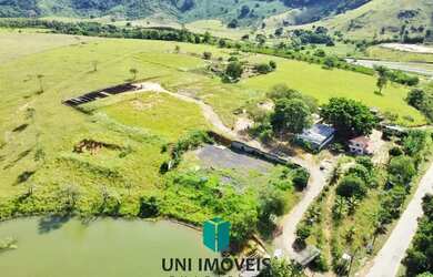 Imagem: O terreno possui 800m² de Área e está localizado em Village