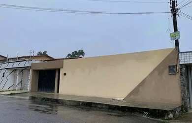 Imagem: A casa possui 2 Dormitórios, 4 Banheiros, 5 Vagas na garagem