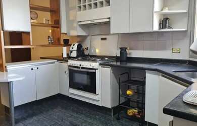 Imagem 5: Apartamento à Venda | 4 Dormitórios | 246 m²