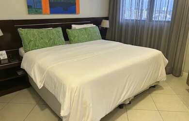 Imagem: O apartamento possui 1 Dormitório, 1 Banheiro, 1 Vaga na garagem