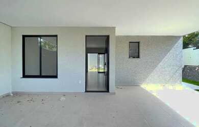 Imagem 15: Casa à venda em Atibaia com 3 suítes, localizada em bairro de Alto Padrão