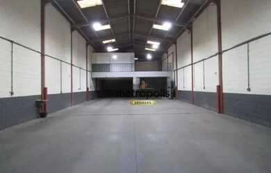 Imagem: O depósito possui 665m² de Área, Imóvel novo e está localizado