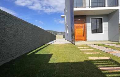 Imagem 2: Sobrado à venda no bairro Nova Brasília em Imbituba 2 dormitórios,...