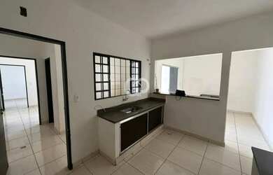 Imagem 4: Casa em Uberaba. Área de serviço, 59m² de Área, 1 Vaga na garageme2...