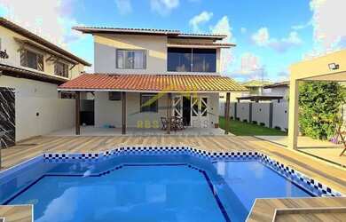 Imagem: A casa em condomínio possui 4 Dormitórios, 3 Banheiros, 4