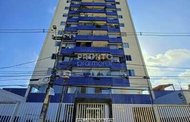 Imagem: O apartamento possui 3 Dormitórios, 1 Banheiro, 2 Vagas na