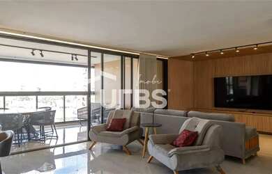 Imagem: O apartamento possui 4 Dormitórios, 5 Banheiros, 3 Vagas na