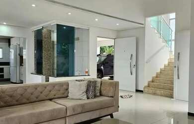 Imagem: A casa em condomínio possui 4 Dormitórios, 5 Banheiros, 5