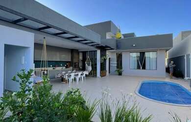 Imagem: A casa em condomínio possui 3 Dormitórios, 4 Banheiros, 4