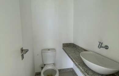 Imagem 7: Com conceito moderno e elegante esse apartamento vista mar com três suítes...