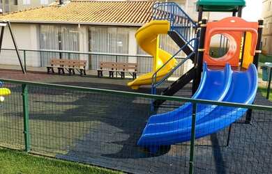 Imagem: O apartamento possui 3 Dormitórios, 1 Banheiro, 1 Vaga na garagem