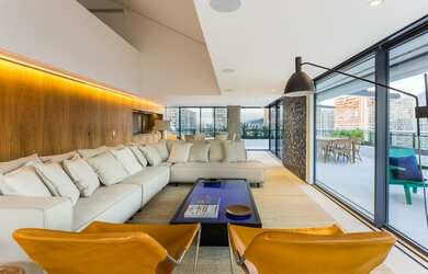 Imagem 5: Cobertura cinematográfica com 475 m2 no Golden Green