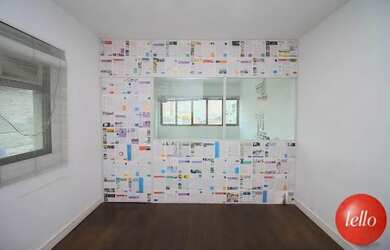 Imagem: O depósito possui 1 Vaga na garagem e 30m² de Área e está