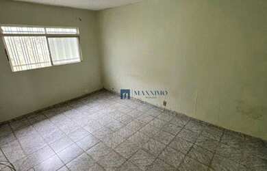 Imagem: A casa em condomínio possui 4 Dormitórios, 2 Banheiros, 2