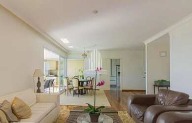 Imagem: O apartamento possui 3 Dormitórios, 5 Banheiros, 3 Vagas na