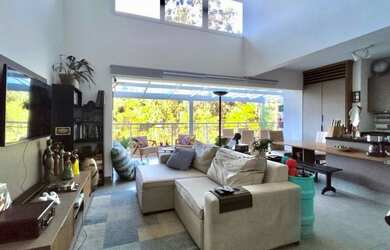 Imagem: O apartamento possui 1 Dormitório, 2 Banheiros, 2 Vagas na