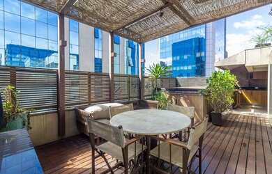 Imagem: O apartamento na cobertura possui 2 Dormitórios, 3 Banheiros