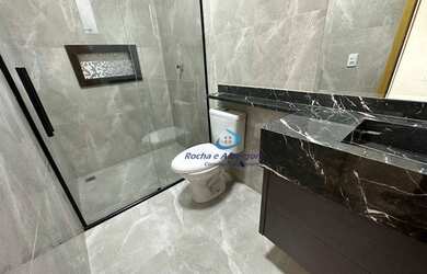 Imagem: A casa em condomínio possui 3 Dormitórios, 3 Banheiros, 4