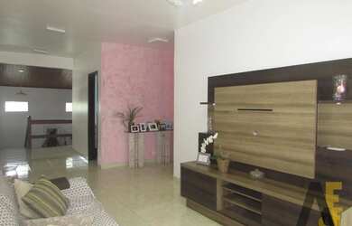 Imagem: A casa em condomínio possui 3 Dormitórios, 3 Banheiros, 1