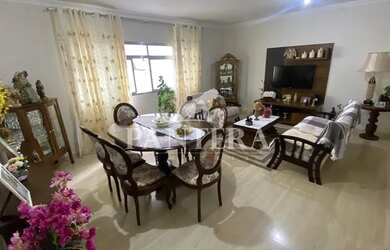 Imagem: O apartamento possui 3 Dormitórios, 3 Banheiros, 2 Vagas na